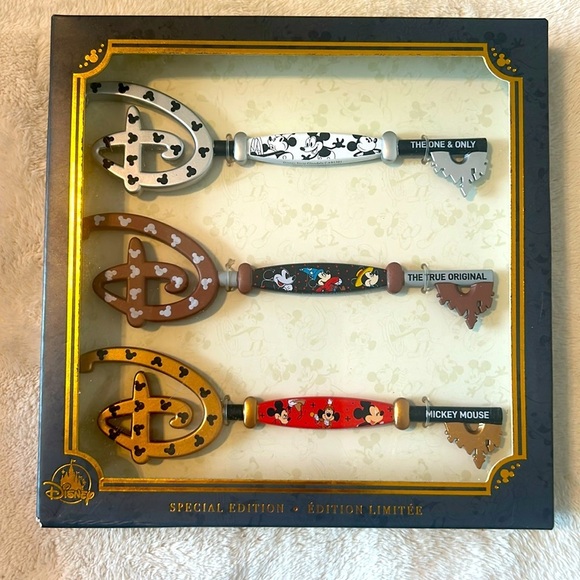 Other - Disney key Special Edition
